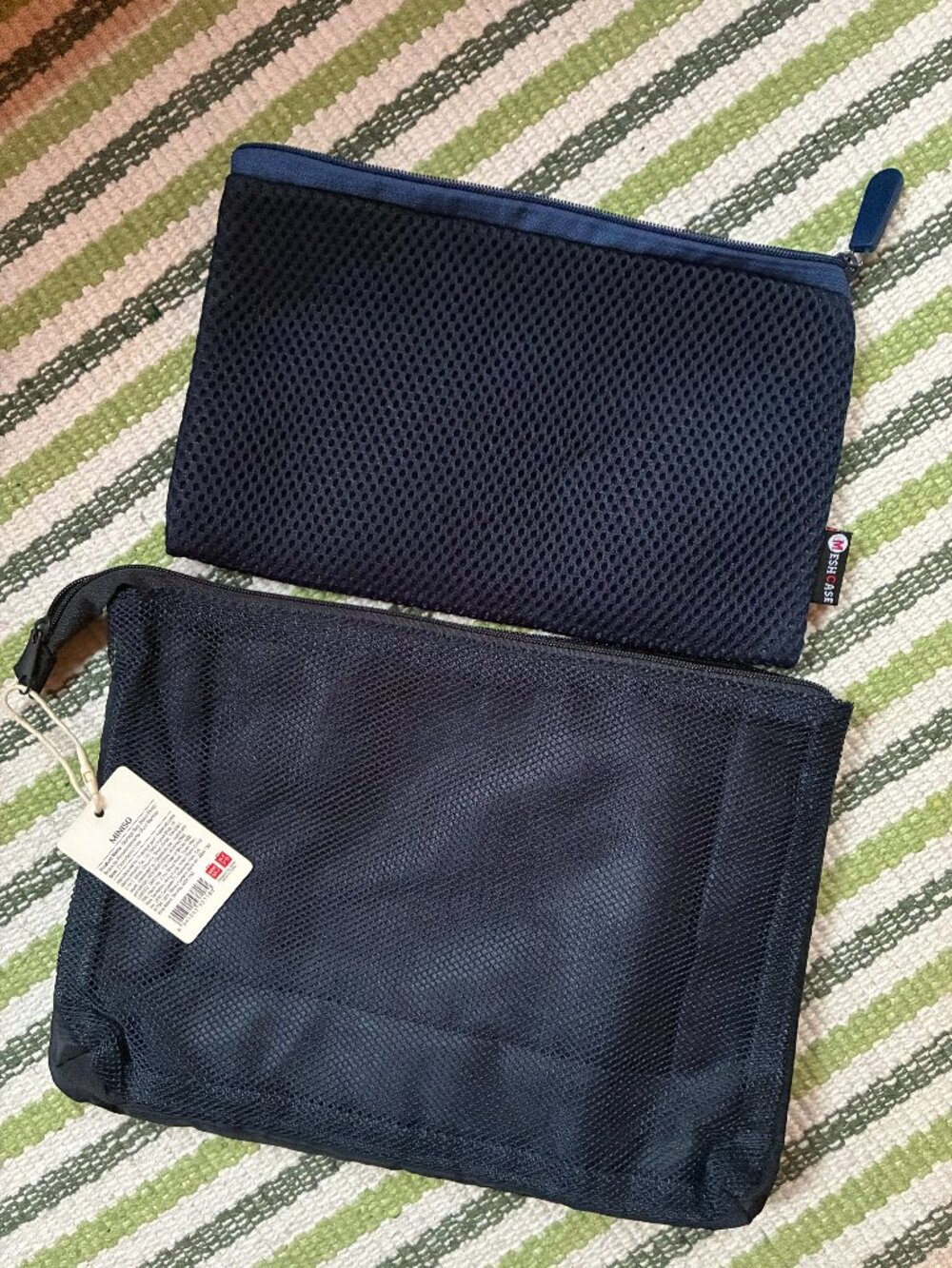 NWT Set of 2 padded travel zip pouches